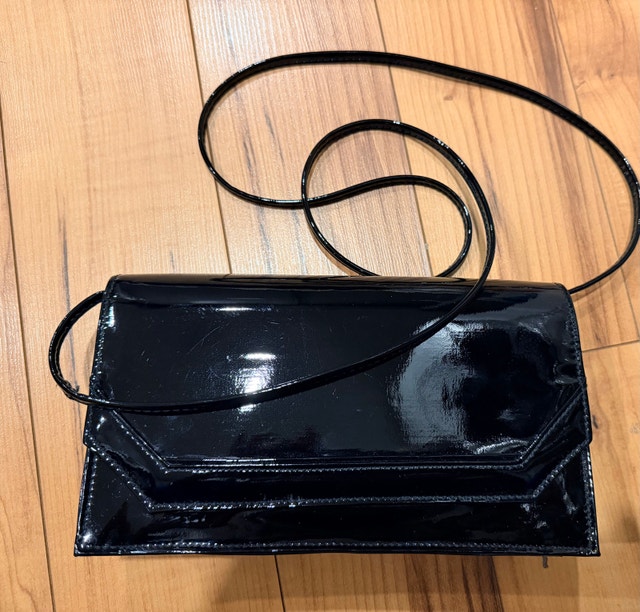Black Patent Clutch