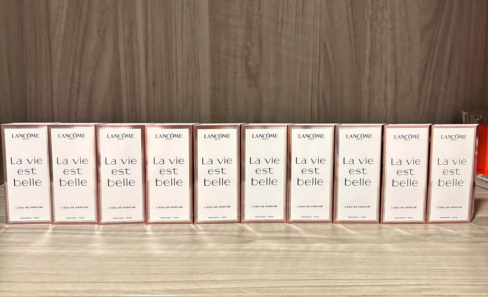 Lancôme La Vie Est Belle eau de parfum sample set 12ml