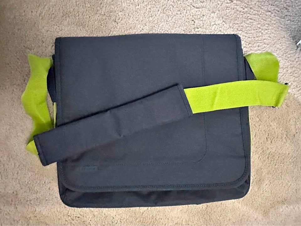 Laptop bag