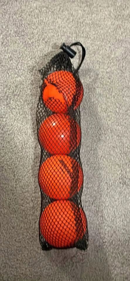4 Hockey balls