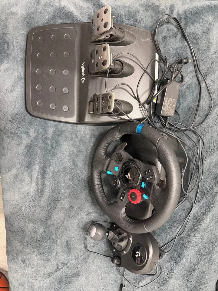 PlayStation Logictech G29 wheel and pedal with shifter - photo 2