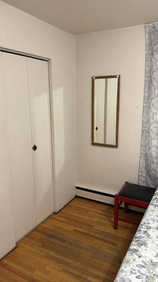 Private room for rent - photo 2