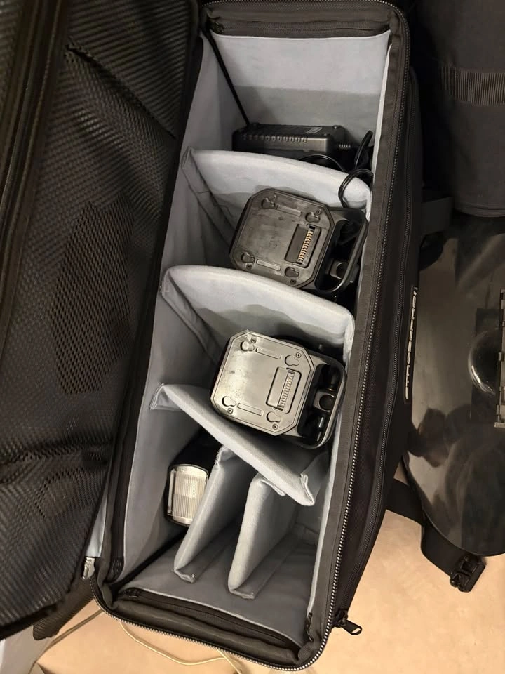 Strobepro X400 Pro Professional Photography Strobe Kit + 2 Softb - photo 4