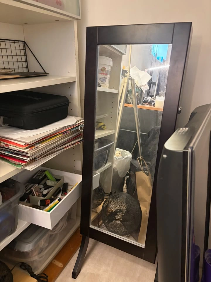 Half Length Mirror Jewellery Armoire / Storage Cabinet - photo 2