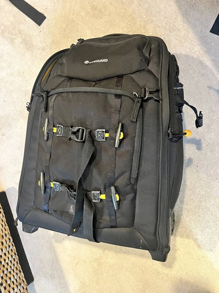Vanguard Rolling Camera Bag