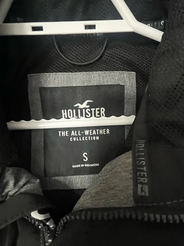 Black & Grey Hollister Jacket image indicator(2)