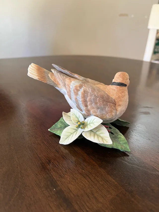 Lenox Turtle Dove image indicator(2)