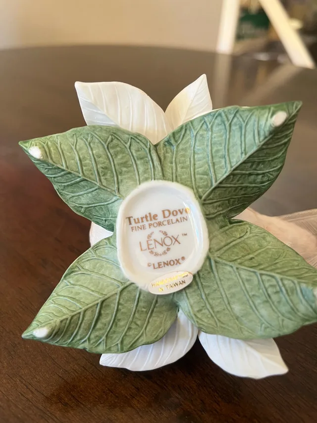 Lenox Turtle Dove image indicator(3)