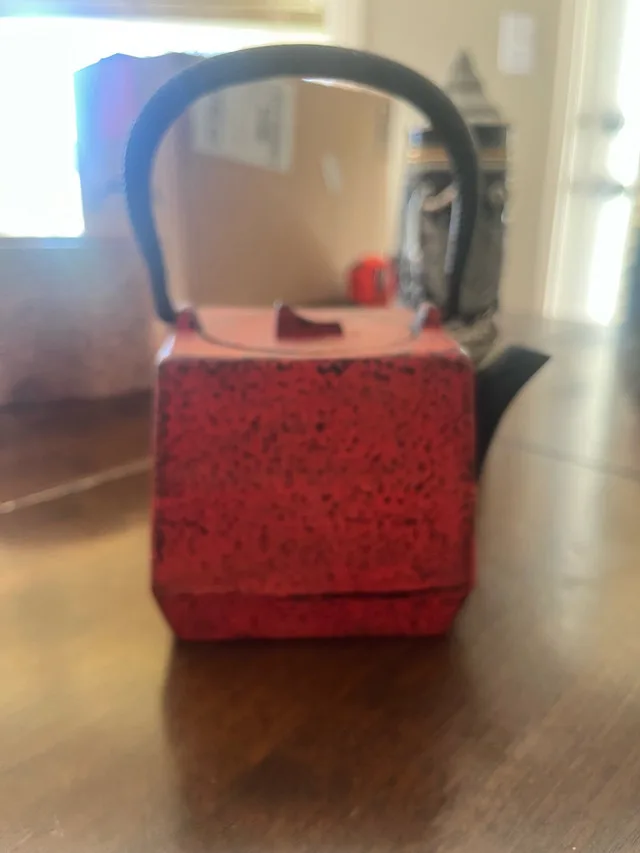 Cast Iron Japanese Teapot image indicator(2)