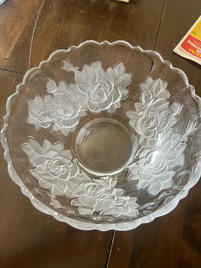 Studio Nova White Rose Crystal Centerpiece Bowl thumbnail