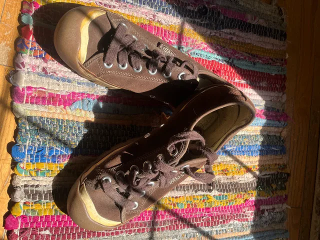 Brown Keen sneakers image indicator(3)