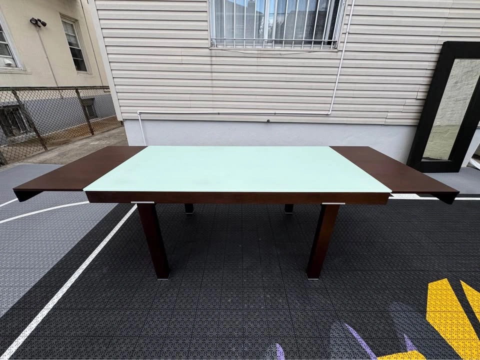 Extendable 71" to 102.5" Solid wood dining table - photo 2