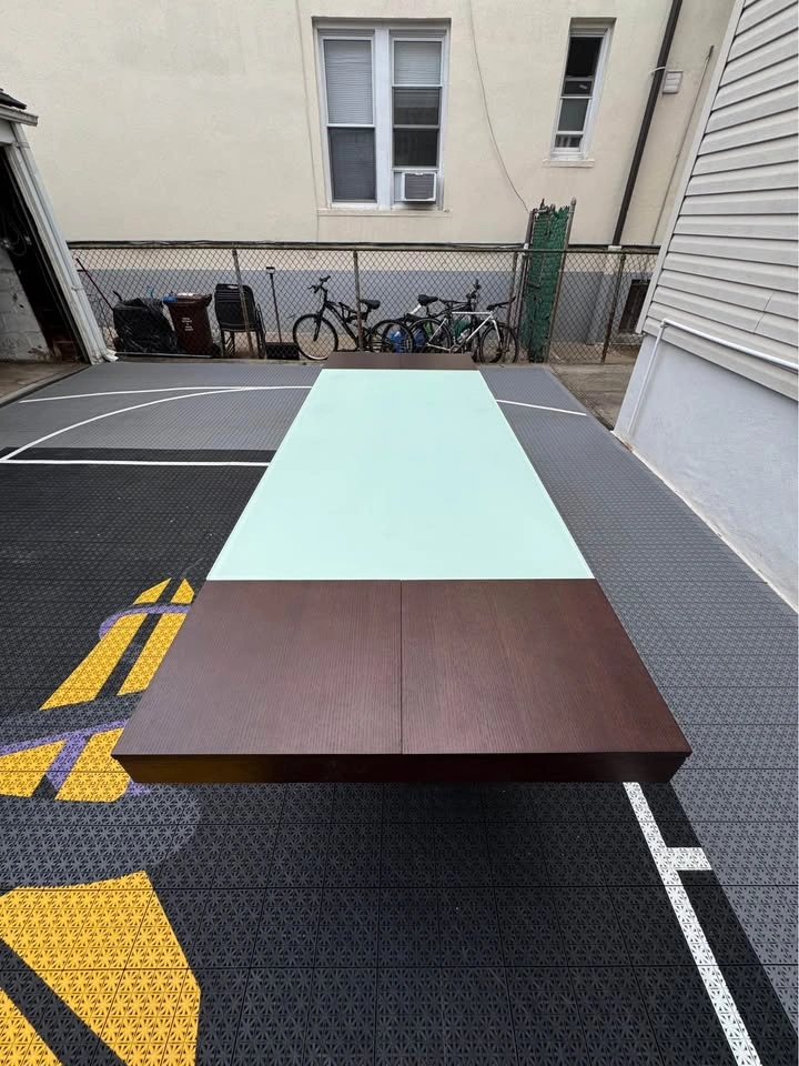 Extendable 71" to 102.5" Solid wood dining table - photo 4