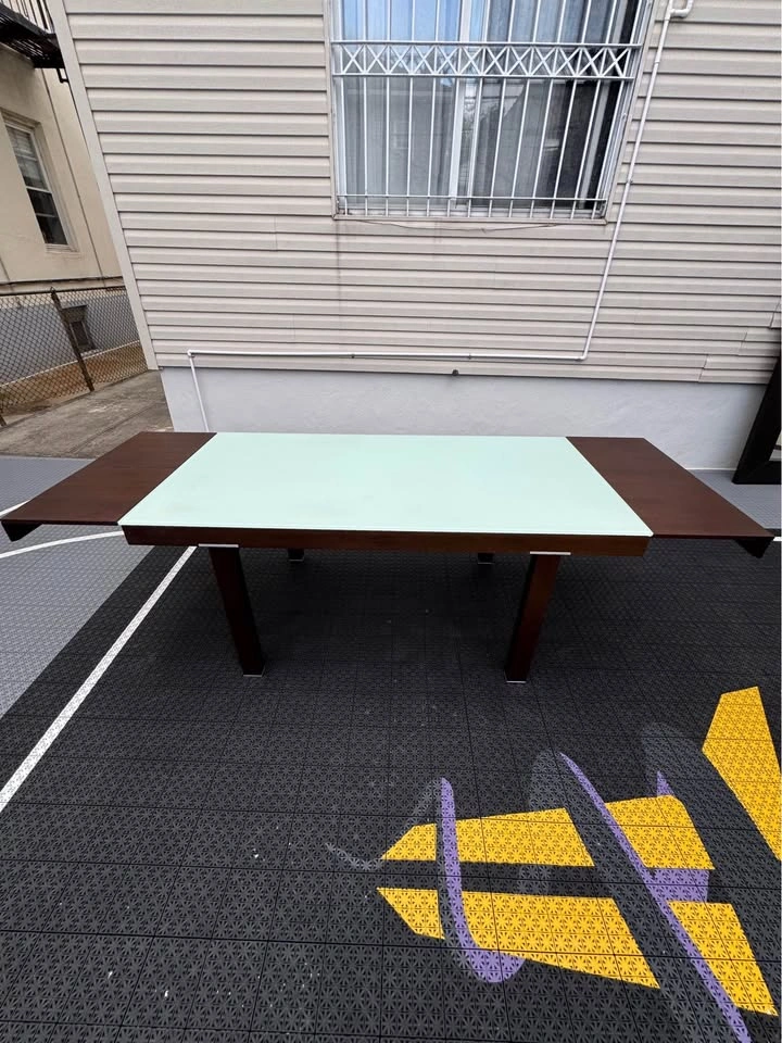 Extendable 71" to 102.5" Solid wood dining table - photo 5