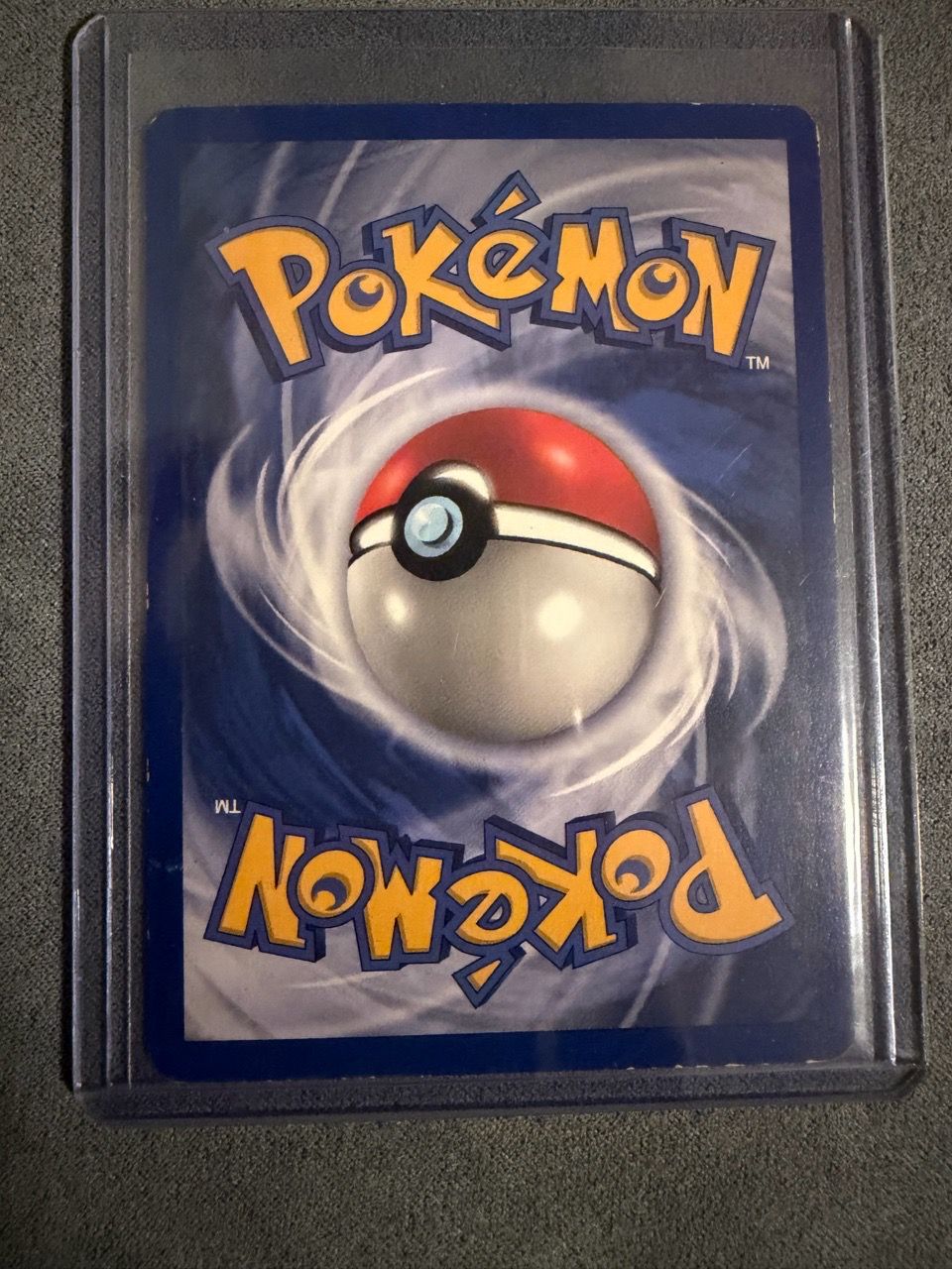 Zapdos 1st Edition Holo Rare Pokémon Card - photo 2