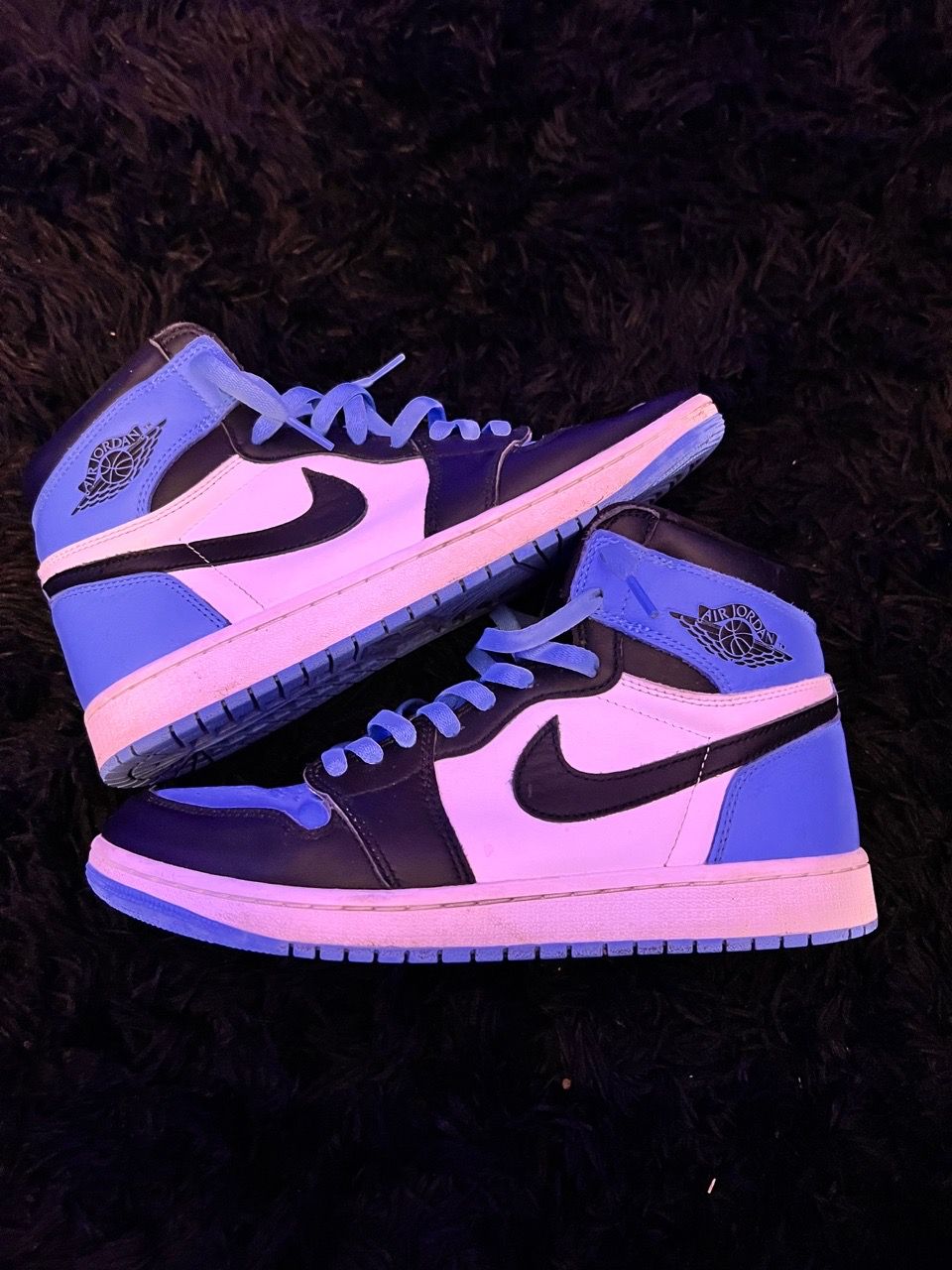 Air Jordan 1 High-Top Sneakers - photo 2