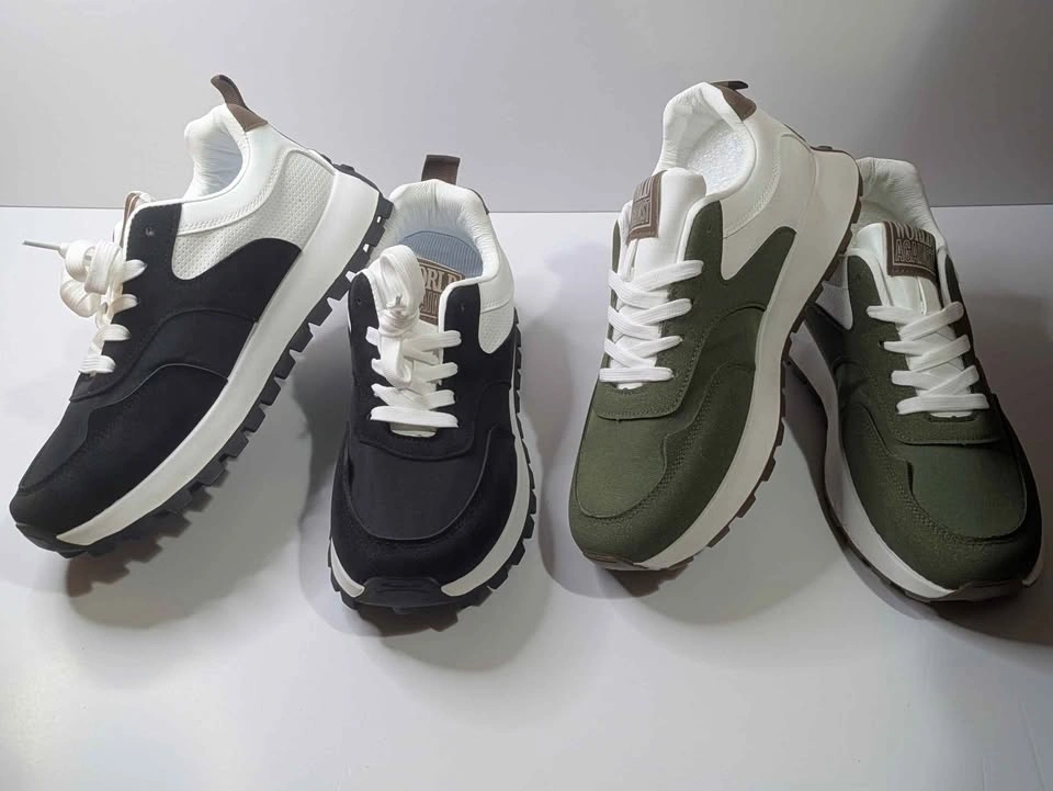 Unisex Shoes - Brand New in Box! - photo 2