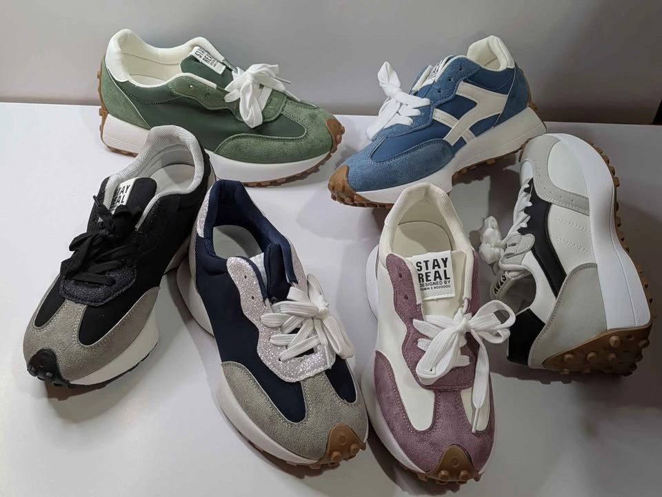 Unique Sneakers - Brand New in Box! ☄️ - photo 4
