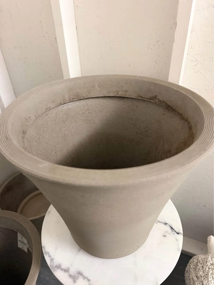 Ribbed Grey Tapered Planter - photo 2