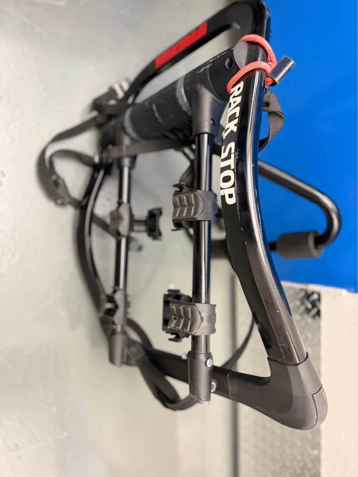 High-End Yakima Trunk Bike Rack — Mint Condition - photo 3
