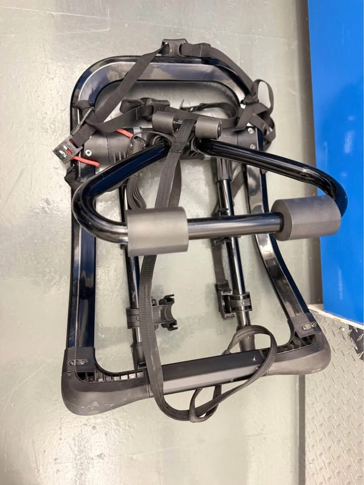 High-End Yakima Trunk Bike Rack — Mint Condition - photo 4