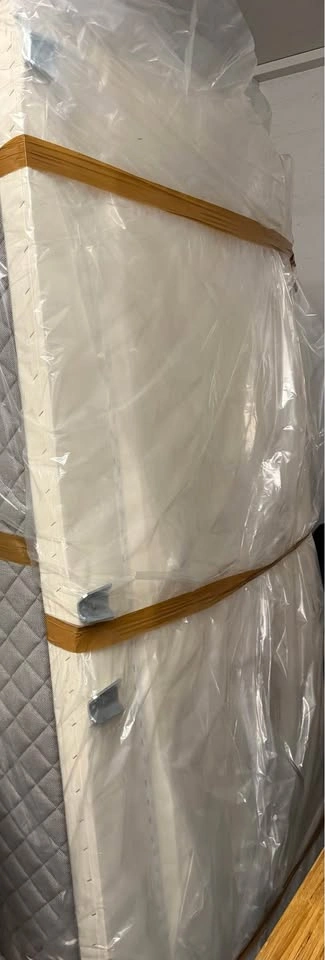 Brand New DUX 1001 Queen Luxury Bed Set - photo 4