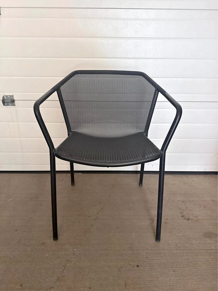Black Metal Mesh Armchair