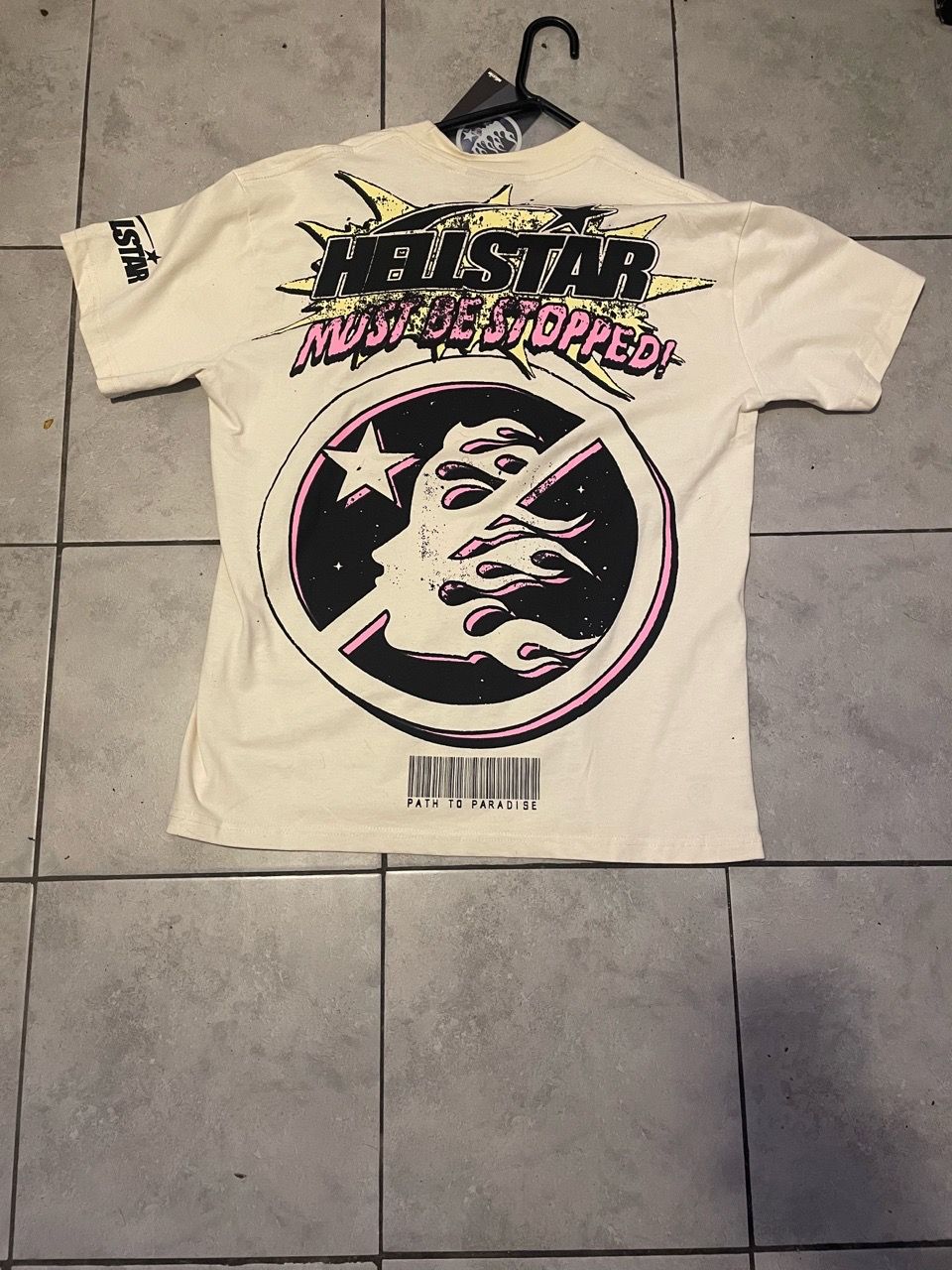 Hellstar Breaking News Graphic Tee - photo 2