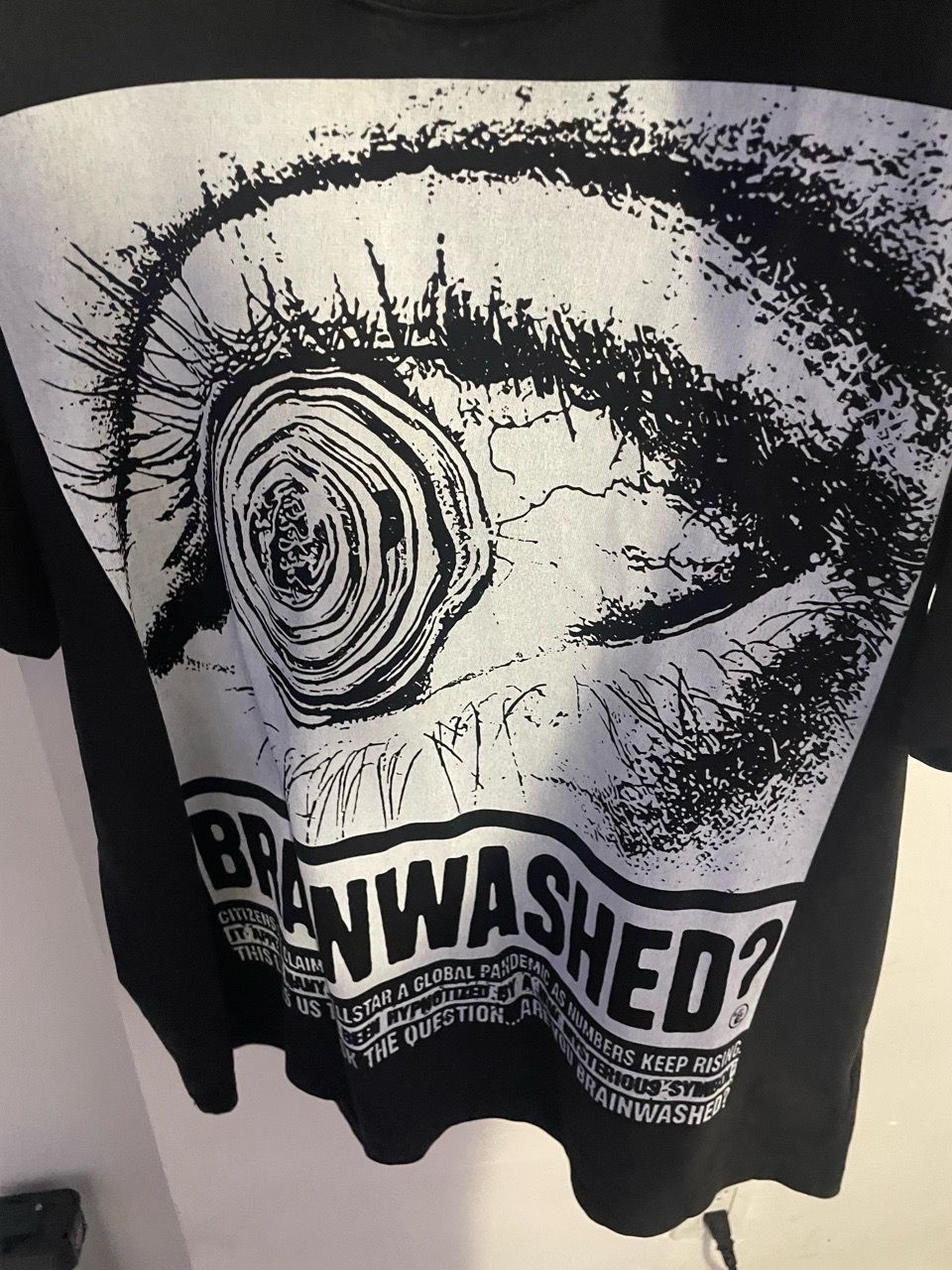 Hellstar Brainwashed Graphic T-Shirt - photo 3