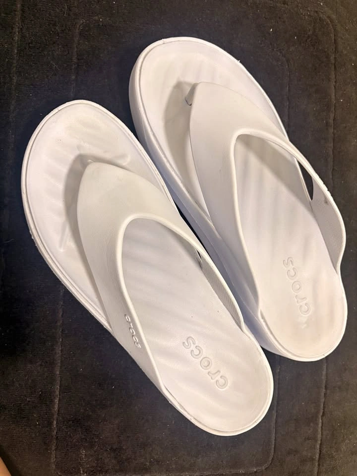 Crocs Powder Blue Flip Flops/Sandals