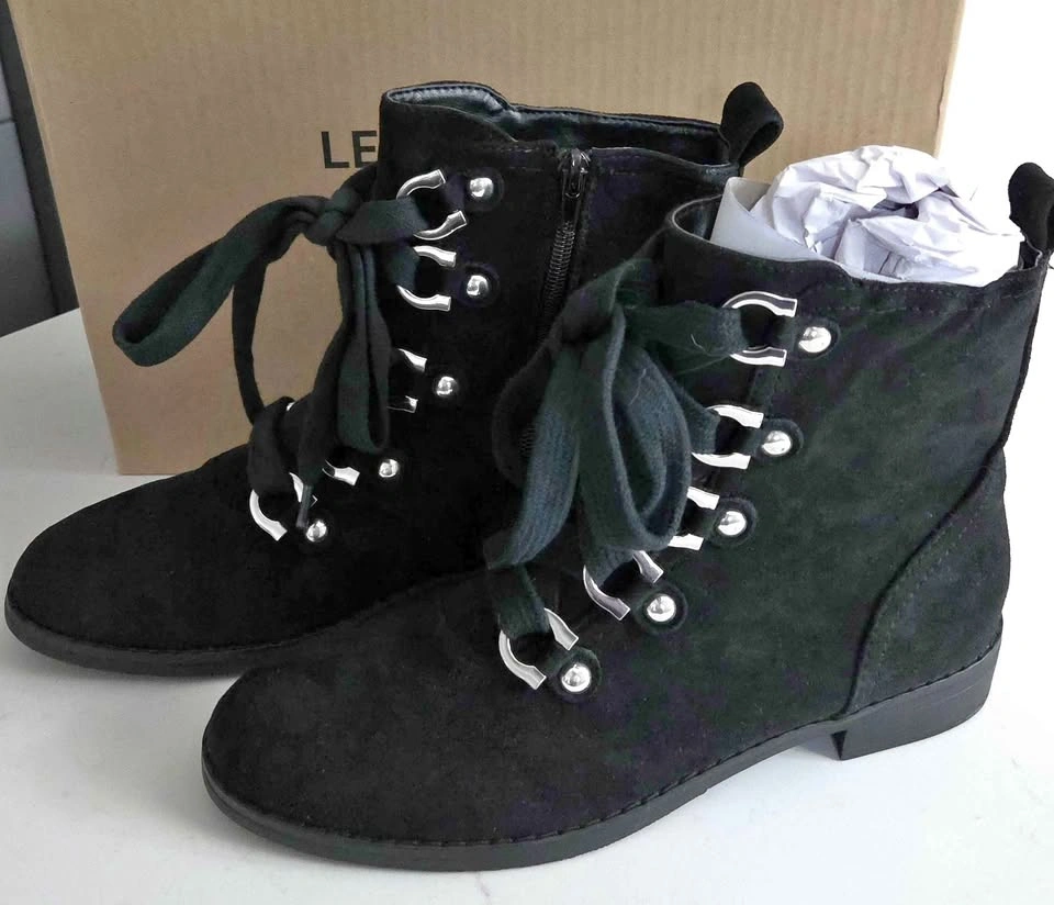 Women's Black Boots - NEW - Size 10
