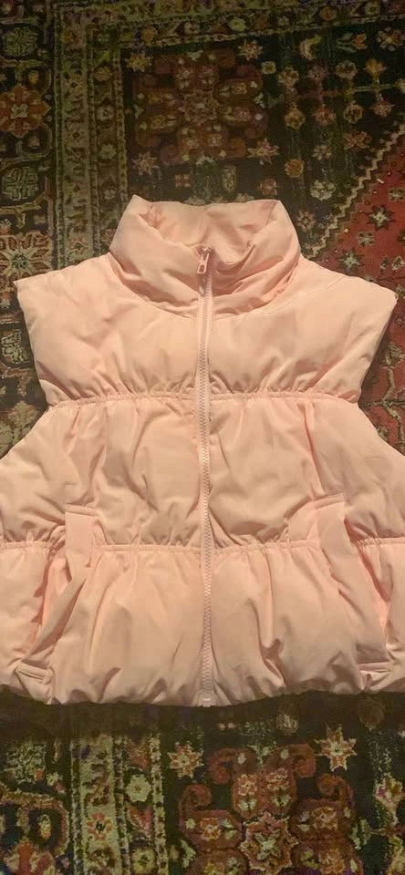 Divided by H&M Women’s Medium Pink Cropped Puffer Vest