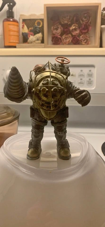 Bioshock Collector's Edition 2007 Big Daddy 6in Figure