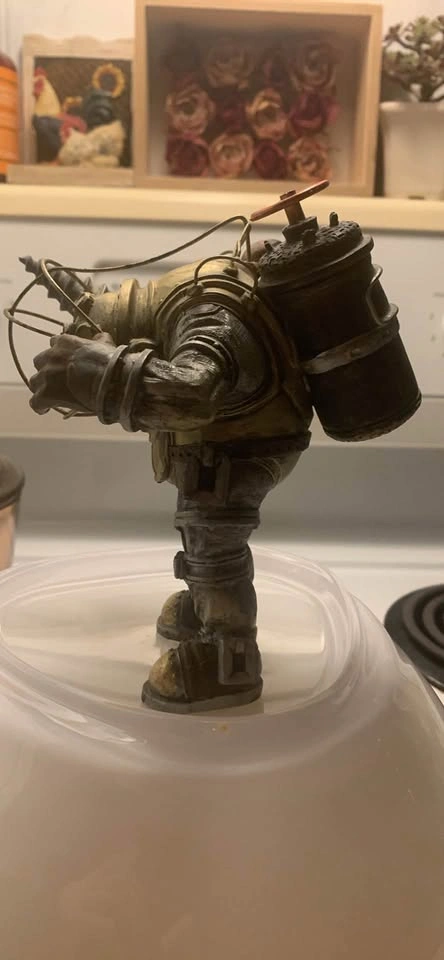 Bioshock Collector's Edition 2007 Big Daddy 6in Figure - photo 4
