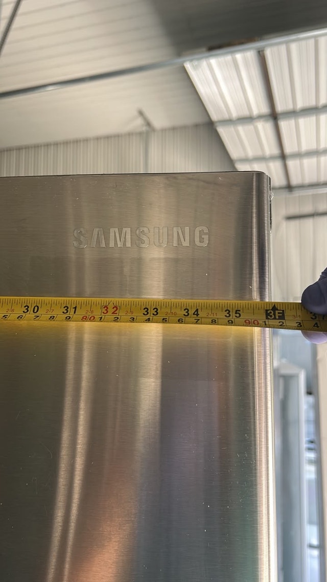 Samsung Refrigerator - photo 4