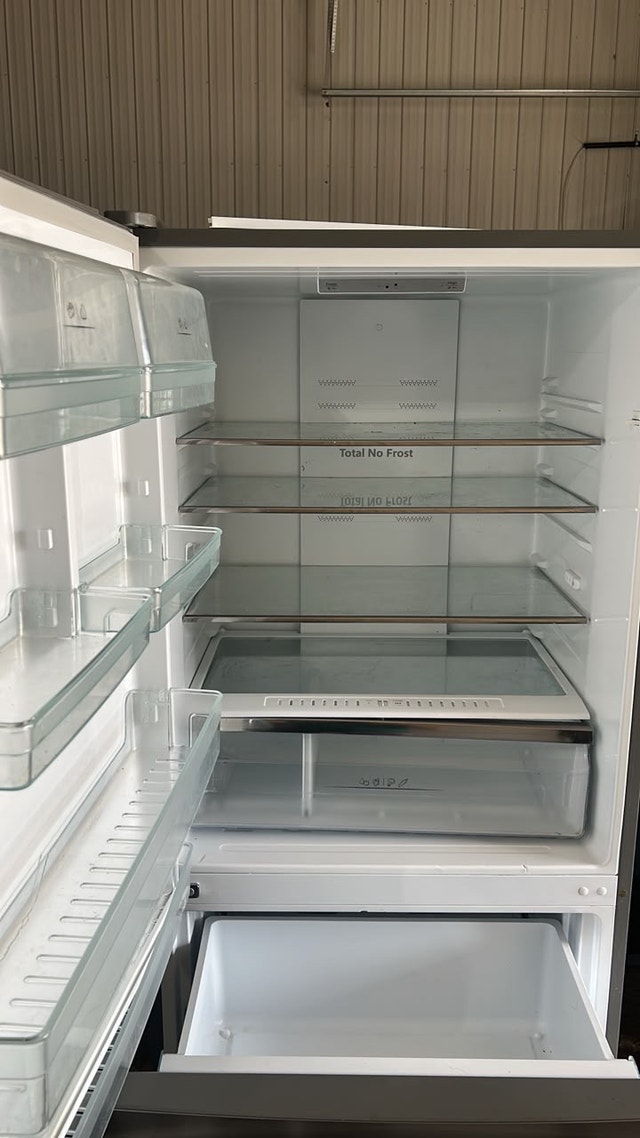Hisense Refrigerator - photo 2
