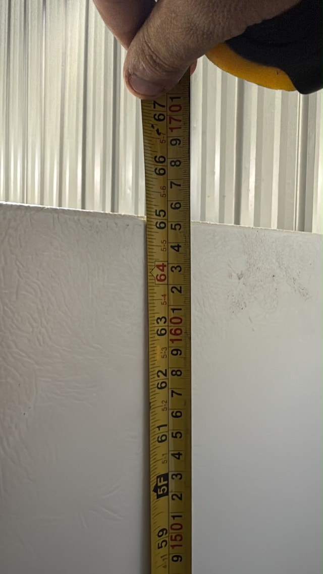 Whirlpool Refrigerator - photo 4