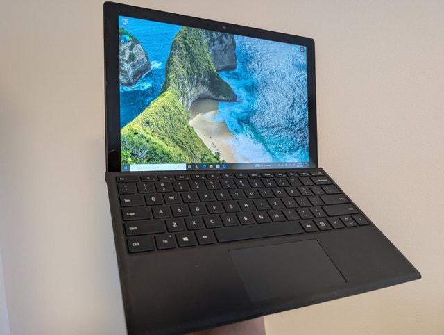 Surface Pro 7 i7/512GB/16GB RAM/ with Keyboard