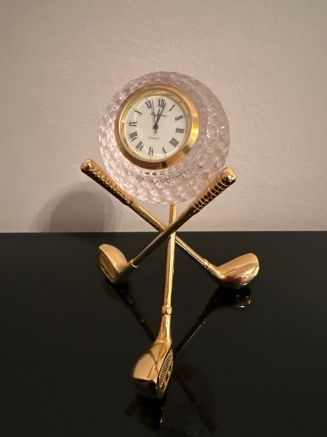Vintage crystal golf ball quartz desk clock