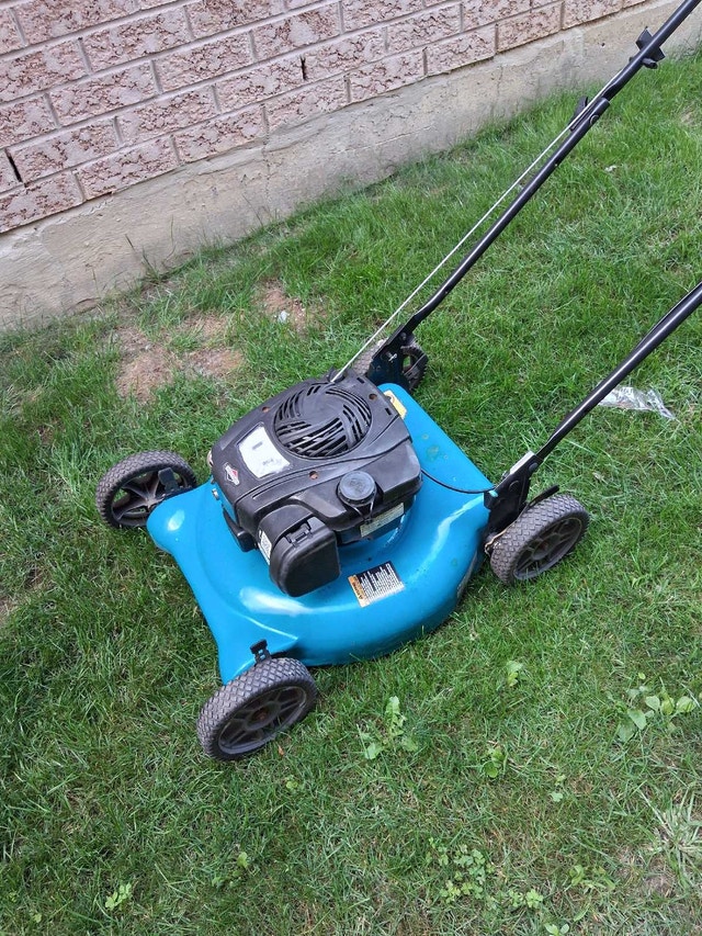 Briggs & Stratton Lawnmower - photo 3