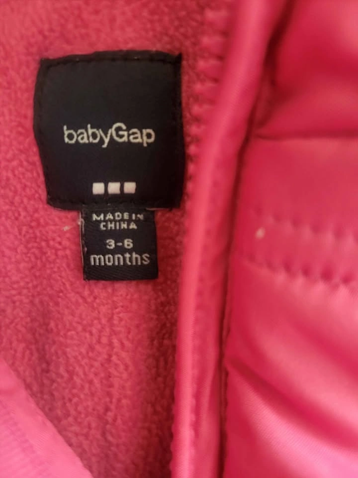BabyGap 3M -6M Pink Hooded Snowsuit - photo 2