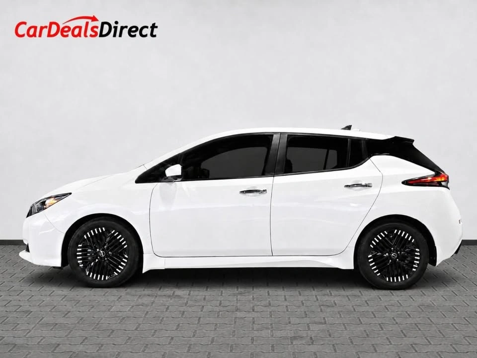 2023 Nissan LEAF - photo 3