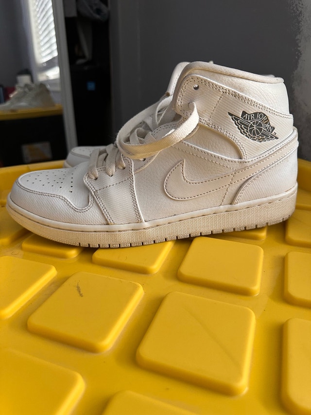 Nike Air Jordan 1 Mid