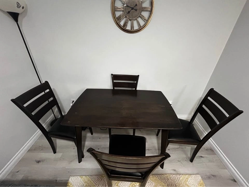 Dark Wood Dining Table and 4 Chairs Set - photo 3