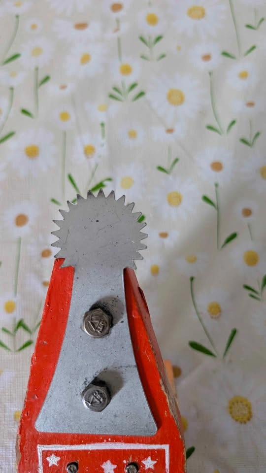 Vintage Coconut Grater/20$ or OBO - photo 3