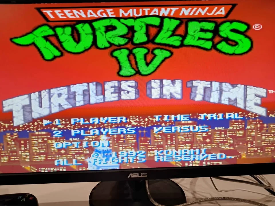 Retro gaming console preloaded with games image indicator(7)