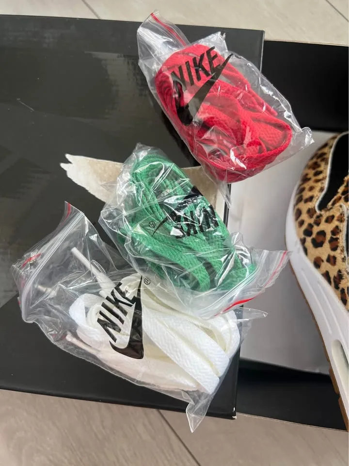 Nike Air Max 1 x Atmos Safari 2.0 Size 11 image indicator(8)