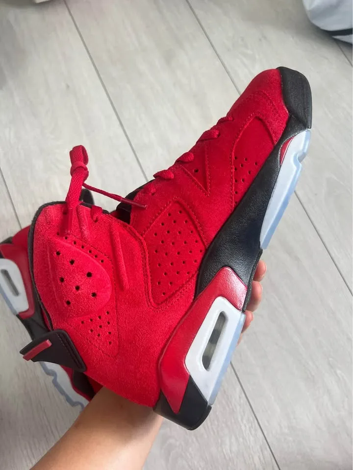 Jordan 6 Red Toro Size 9.5 (MINT) image indicator(7)