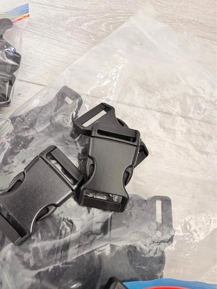 Bulk Lot of Plastic Buckles, Sliders, and Metal D-Rings - photo 5