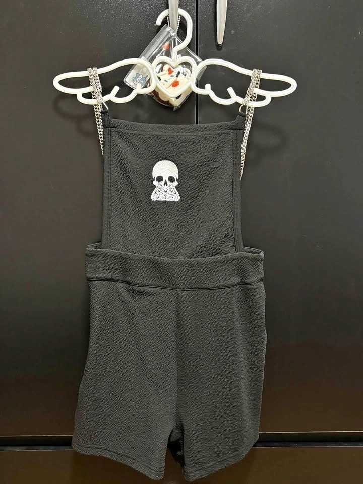 shein xs black skull overalls with chains